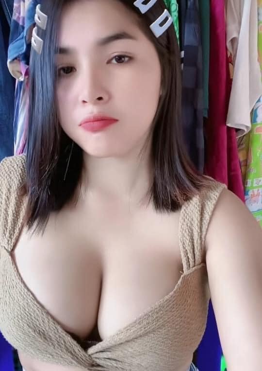 Tante LolitaYang Kesepian